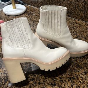 IVORY LEATHER DOLCE VITA BOOTIES Caster H2O Booties